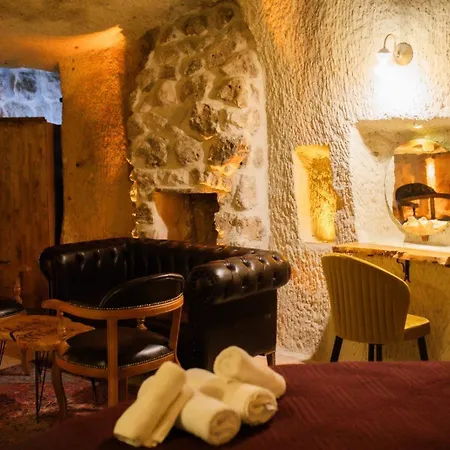 Rose Moon Cave Hotel