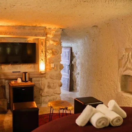 Hotel Rose Moon Cave *