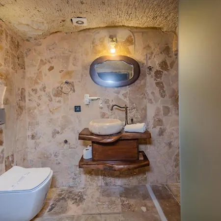 Hotel Rose Moon Cave
