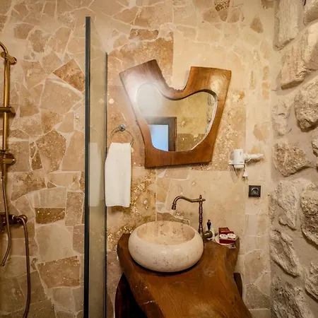 Rose Moon Cave Hotel
