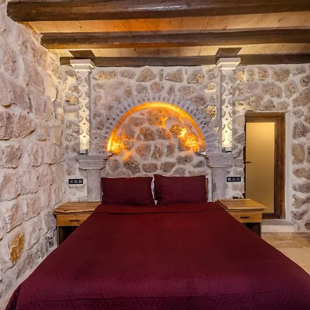 Hotel Rose Moon Cave *