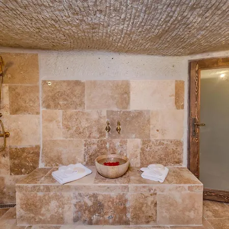 Rose Moon Cave Hotel *