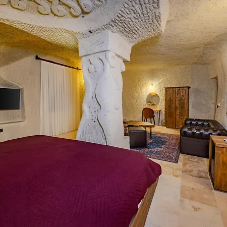 Rose Moon Cave Nevsehir