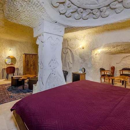 Rose Moon Cave Hotel