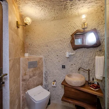 Rose Moon Cave Hotel *