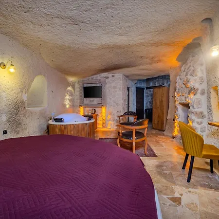 Rose Moon Cave Nevsehir