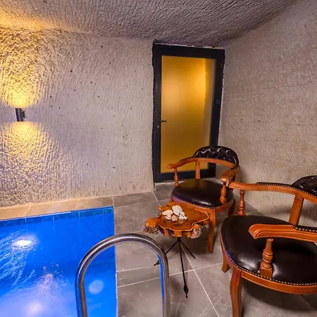 Rose Moon Cave Hotel *