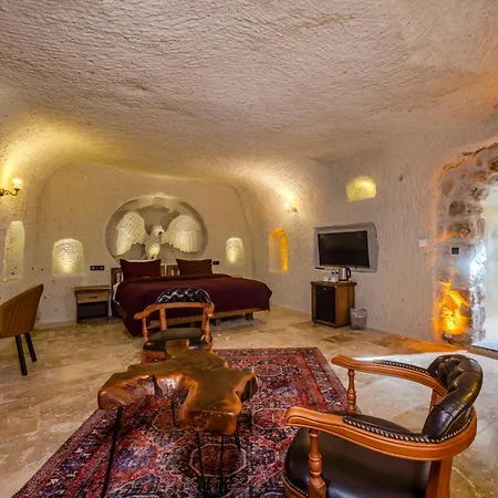 Rose Moon Cave * Nevsehir
